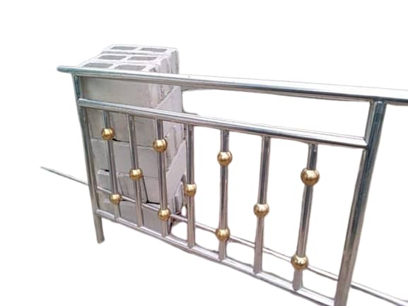 Chrome Railings - bricmax.com